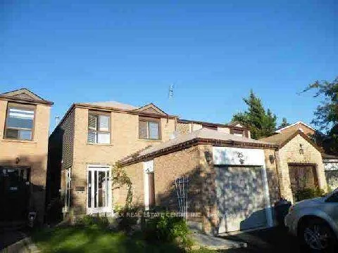 Front of Unit Basement, 25 Royal Wood Court