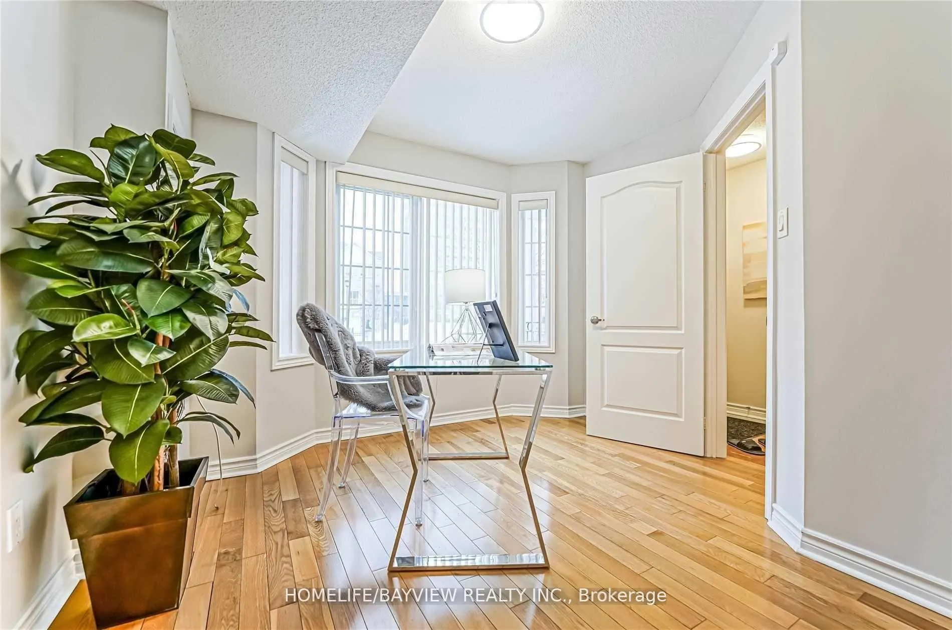 Photo 7 of 67 Leitchcroft Crescent, Markham, Commerce Valley — HOMEH