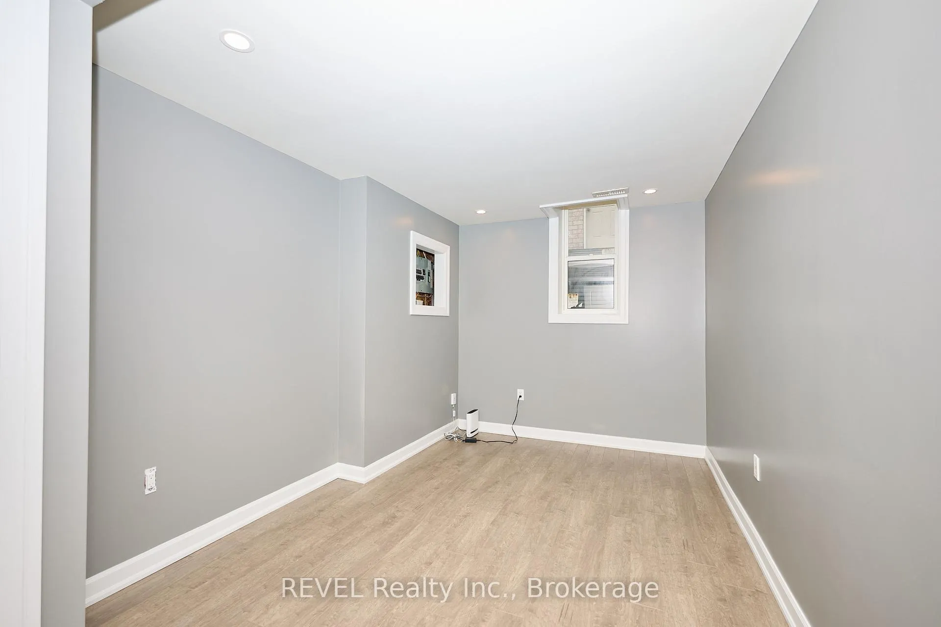 Photo 12 of 104 Tuliptree Road, Thorold, Confederation Heights — HOMEH