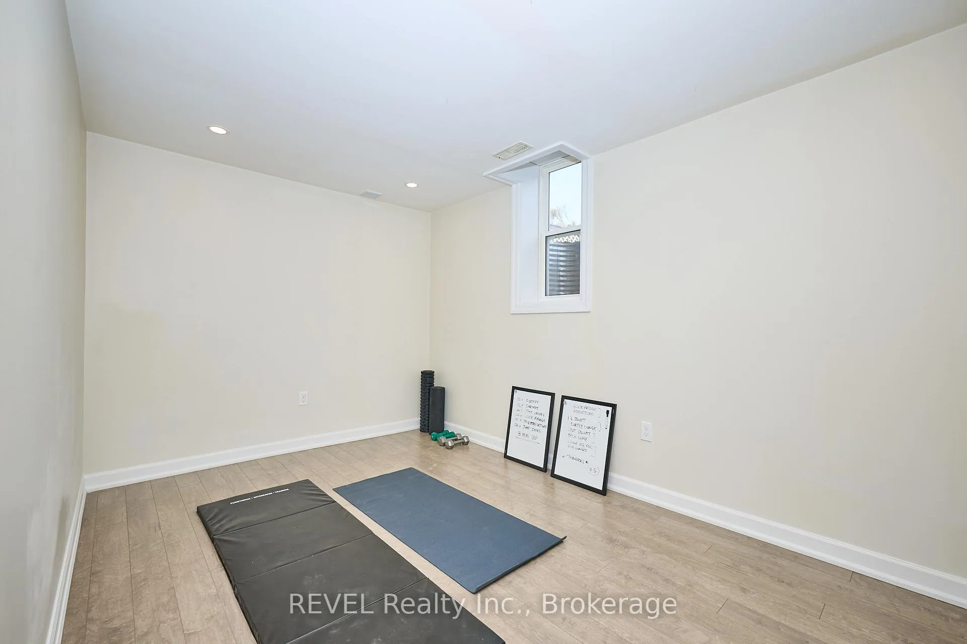 Photo 17 of 104 Tuliptree Road, Thorold, Confederation Heights — HOMEH