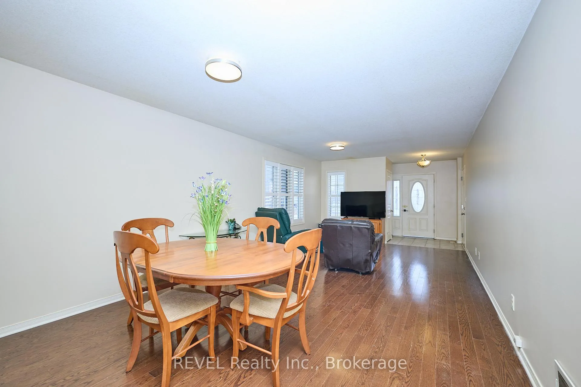 Photo 22 of 104 Tuliptree Road, Thorold, Confederation Heights — HOMEH