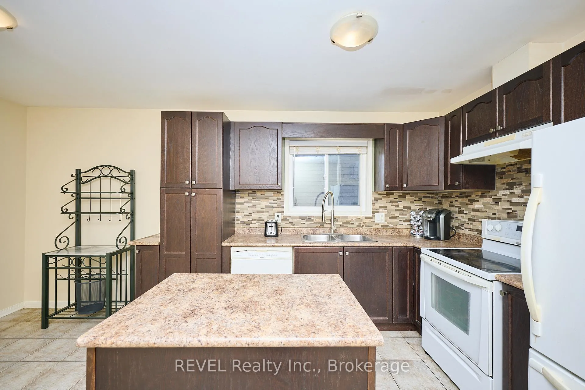 Photo 24 of 104 Tuliptree Road, Thorold, Confederation Heights — HOMEH
