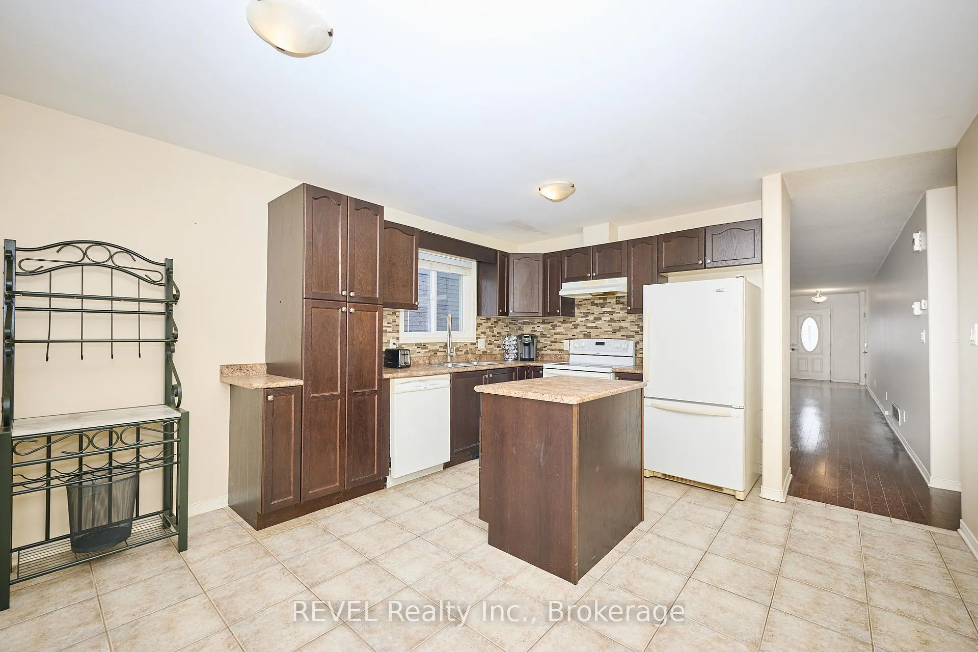 Photo 25 of 104 Tuliptree Road, Thorold, Confederation Heights — HOMEH