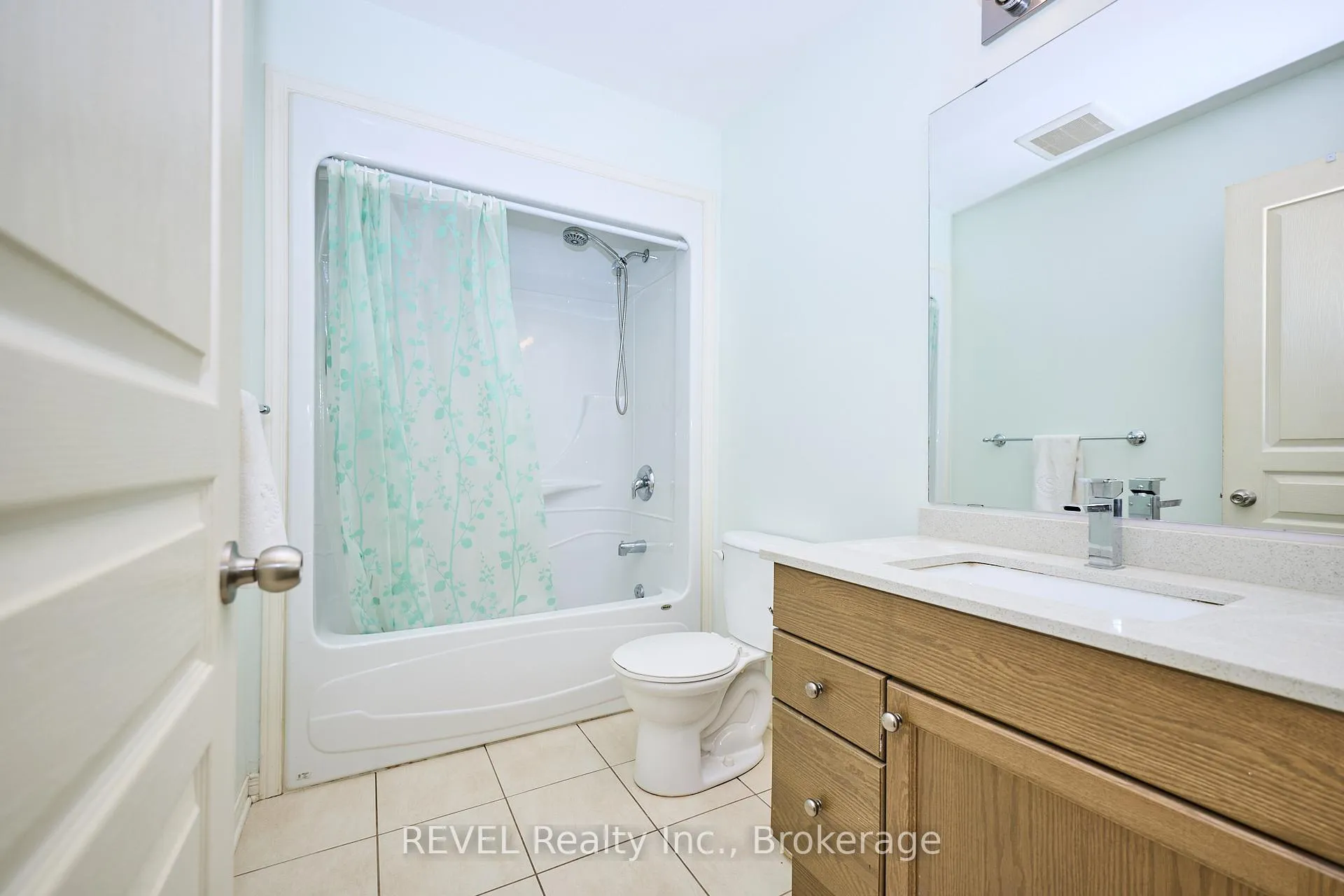 Photo 28 of 104 Tuliptree Road, Thorold, Confederation Heights — HOMEH