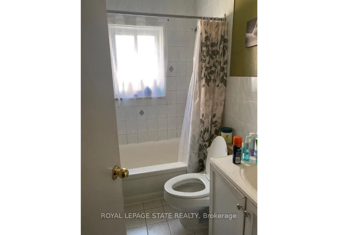 Photo 21 of 981 Mohawk Road E, Hamilton, Huntington — HOMEH