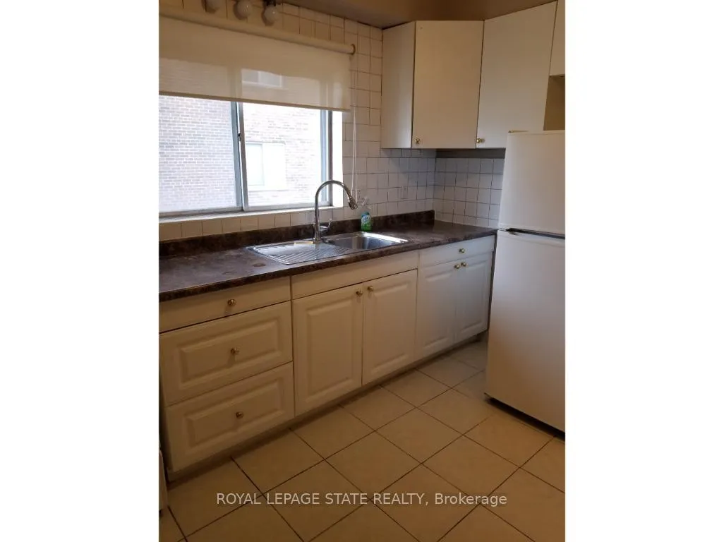 Photo 22 of 981 Mohawk Road E, Hamilton, Huntington — HOMEH