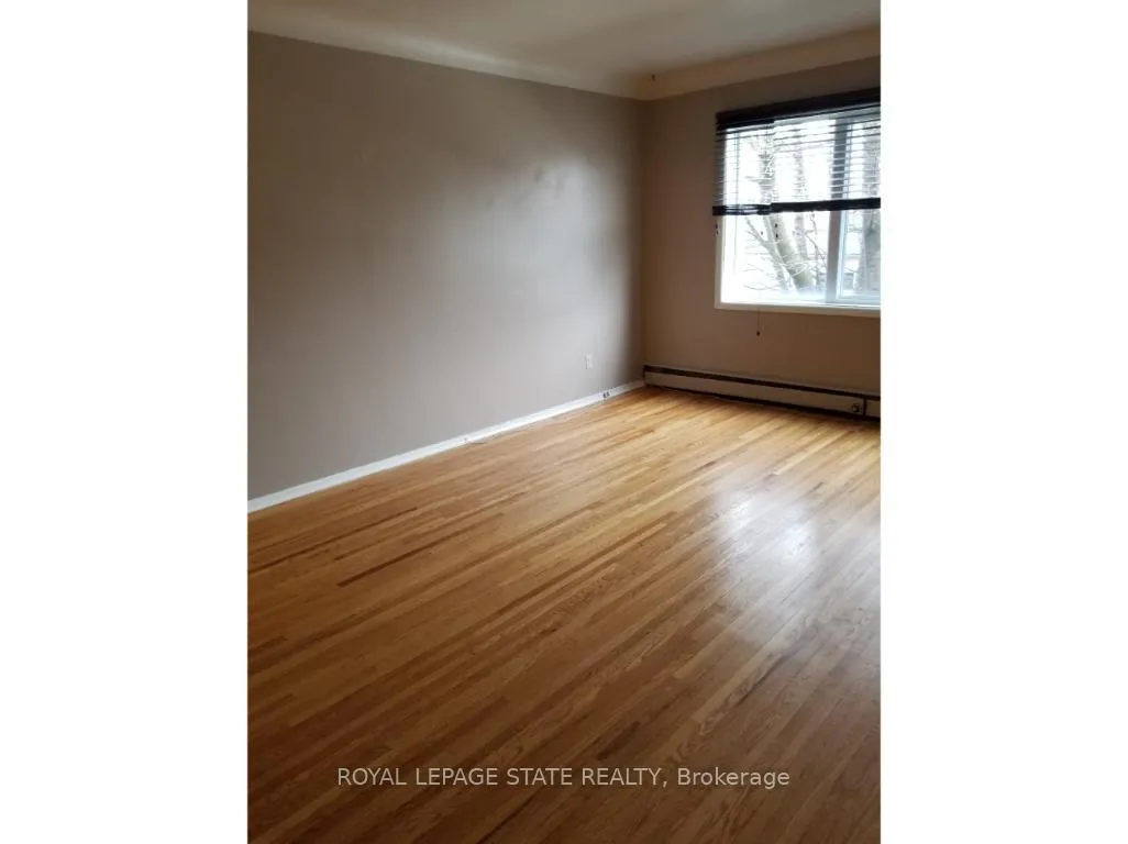 Photo 23 of 981 Mohawk Road E, Hamilton, Huntington — HOMEH