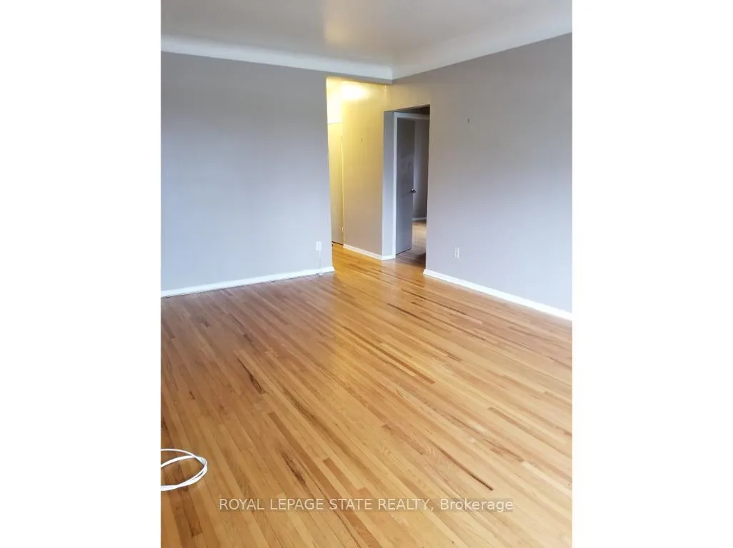 Photo 24 of 981 Mohawk Road E, Hamilton, Huntington — HOMEH