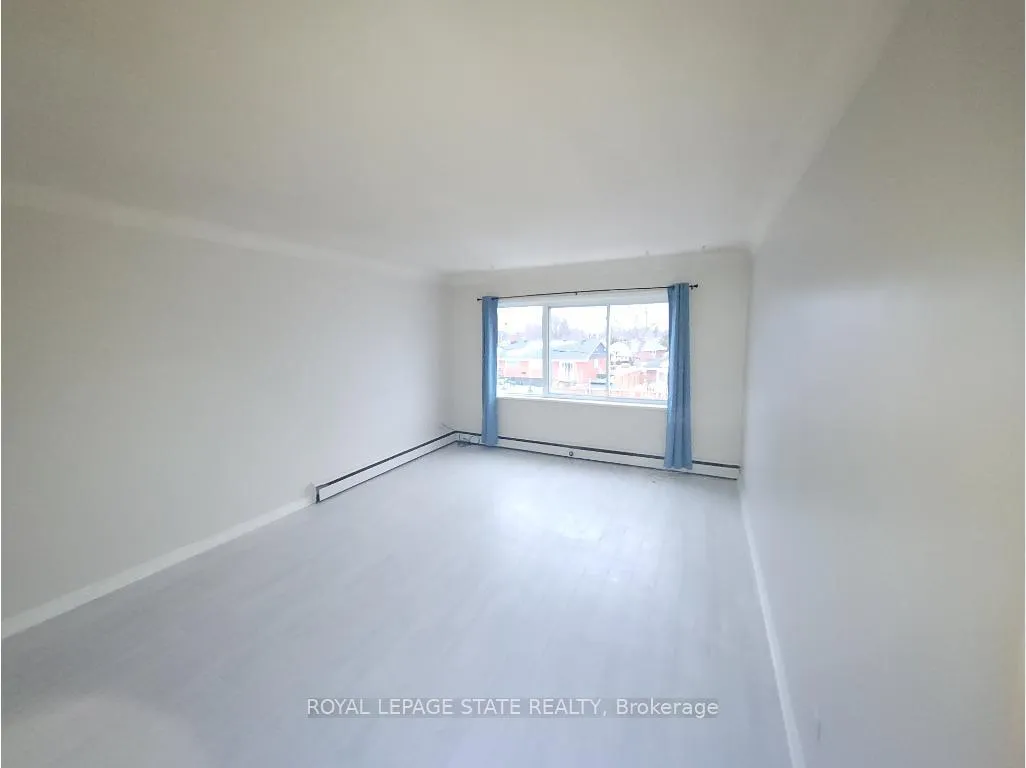 Photo 32 of 981 Mohawk Road E, Hamilton, Huntington — HOMEH