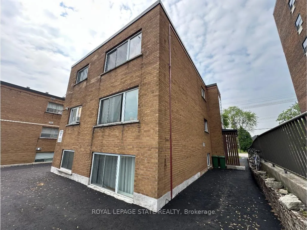 Photo 42 of 981 Mohawk Road E, Hamilton, Huntington — HOMEH