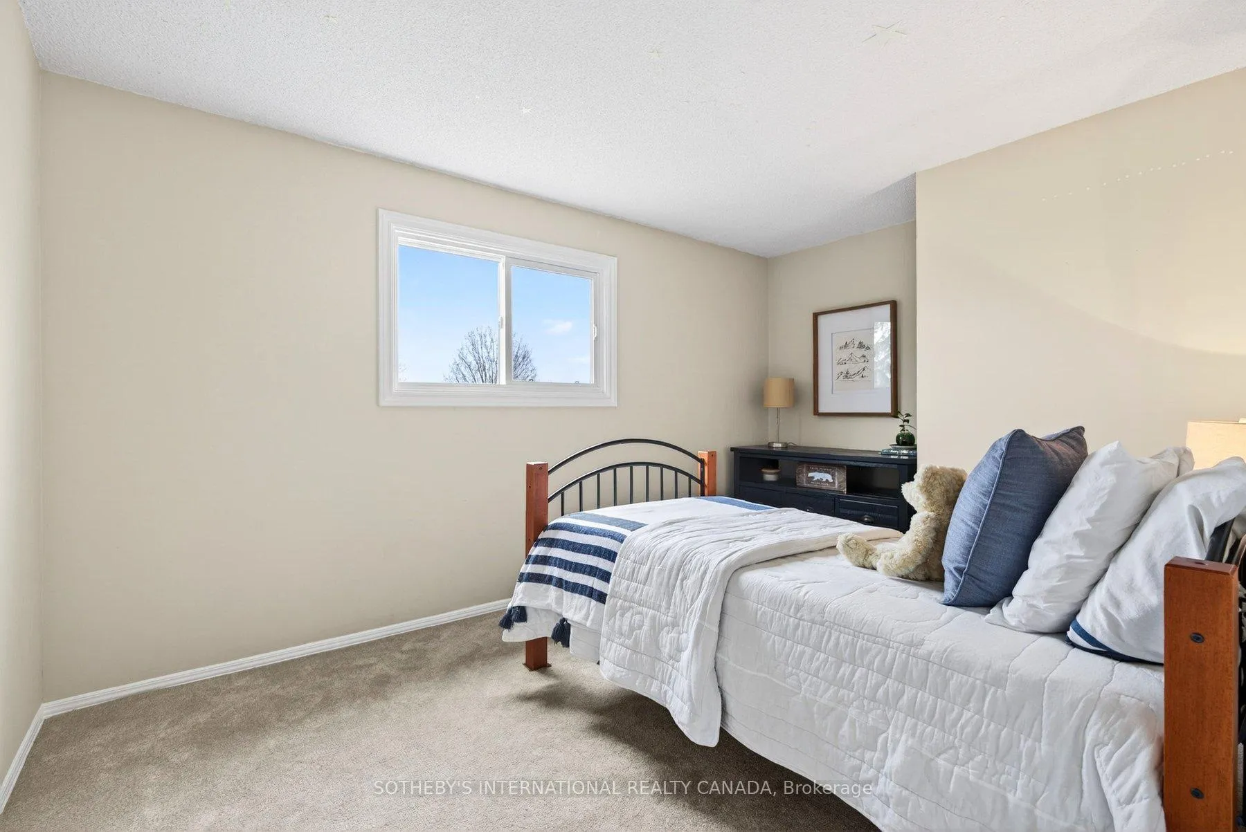 Photo 20 of 2163 Winding Way, Burlington, Headon — HOMEH