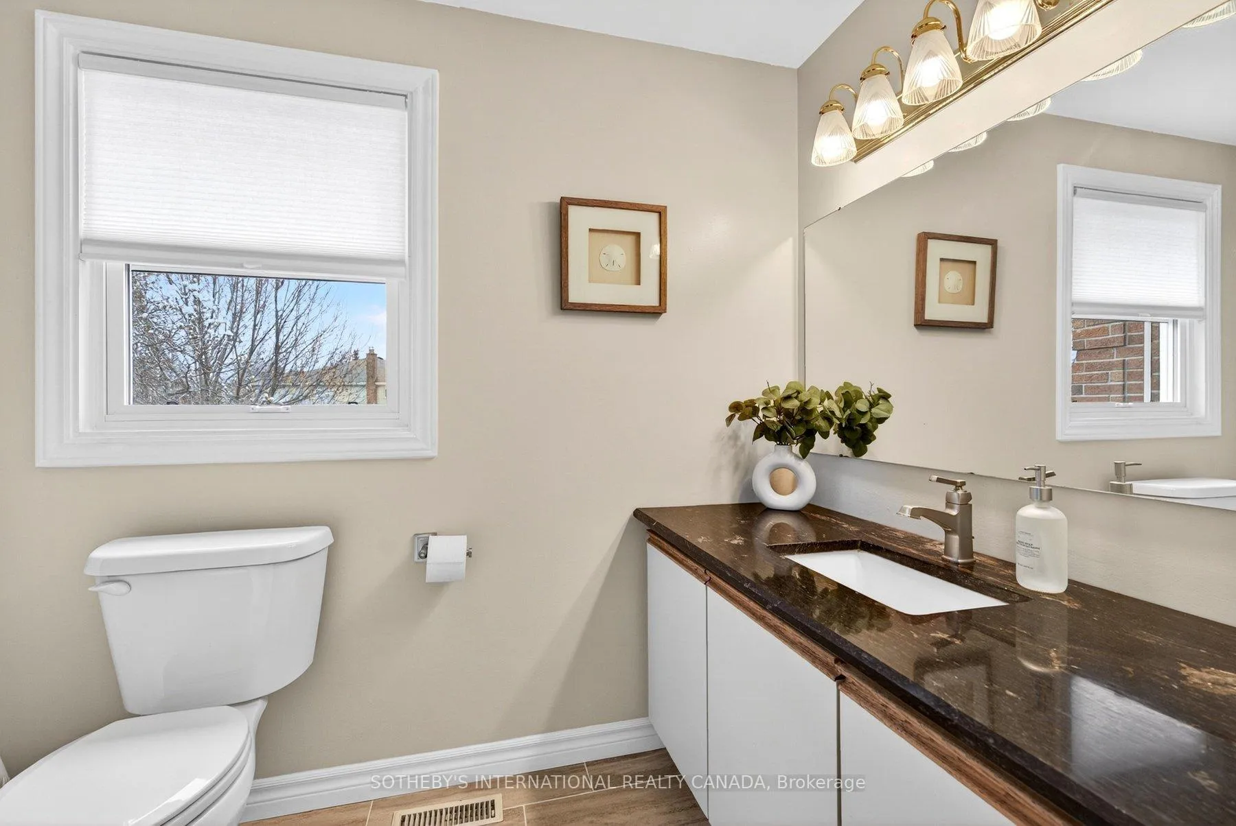 Photo 21 of 2163 Winding Way, Burlington, Headon — HOMEH