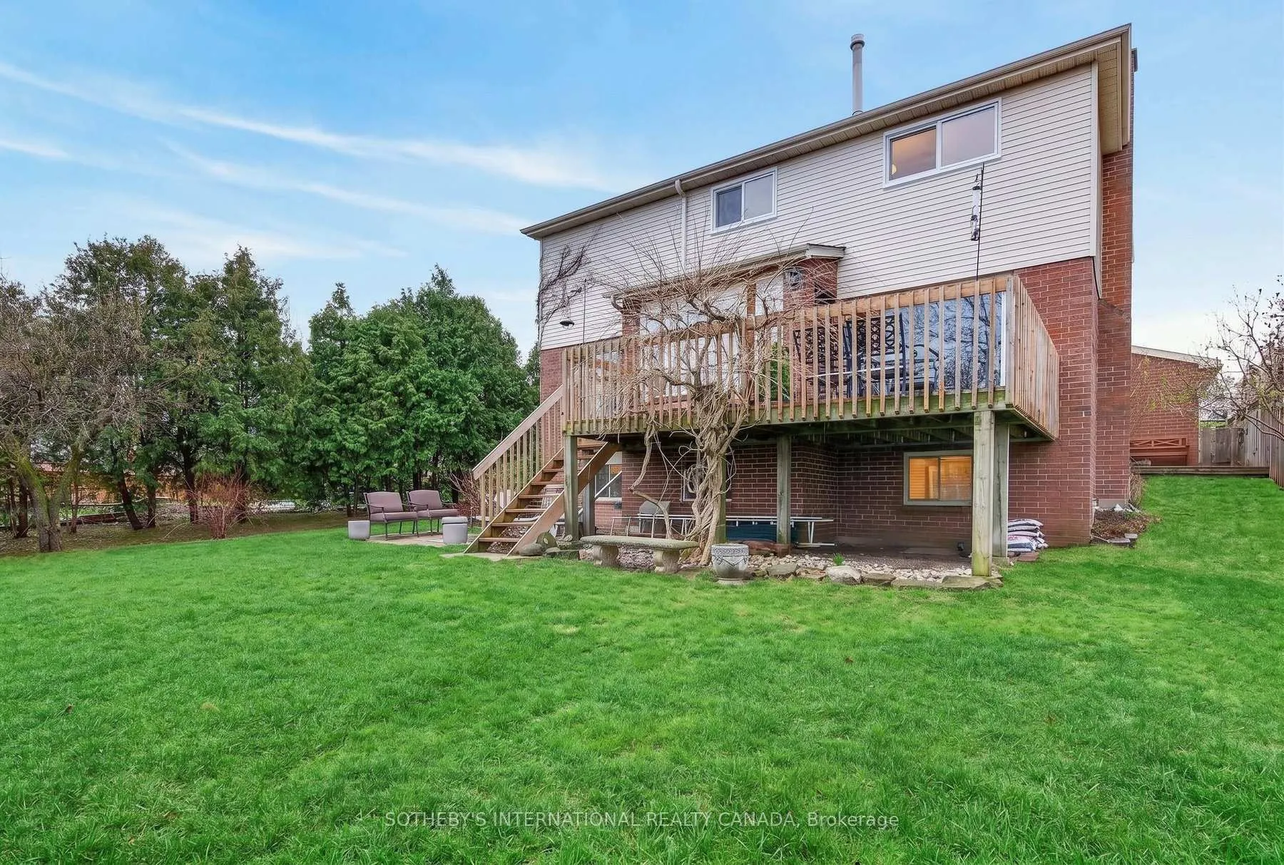 Photo 26 of 2163 Winding Way, Burlington, Headon — HOMEH