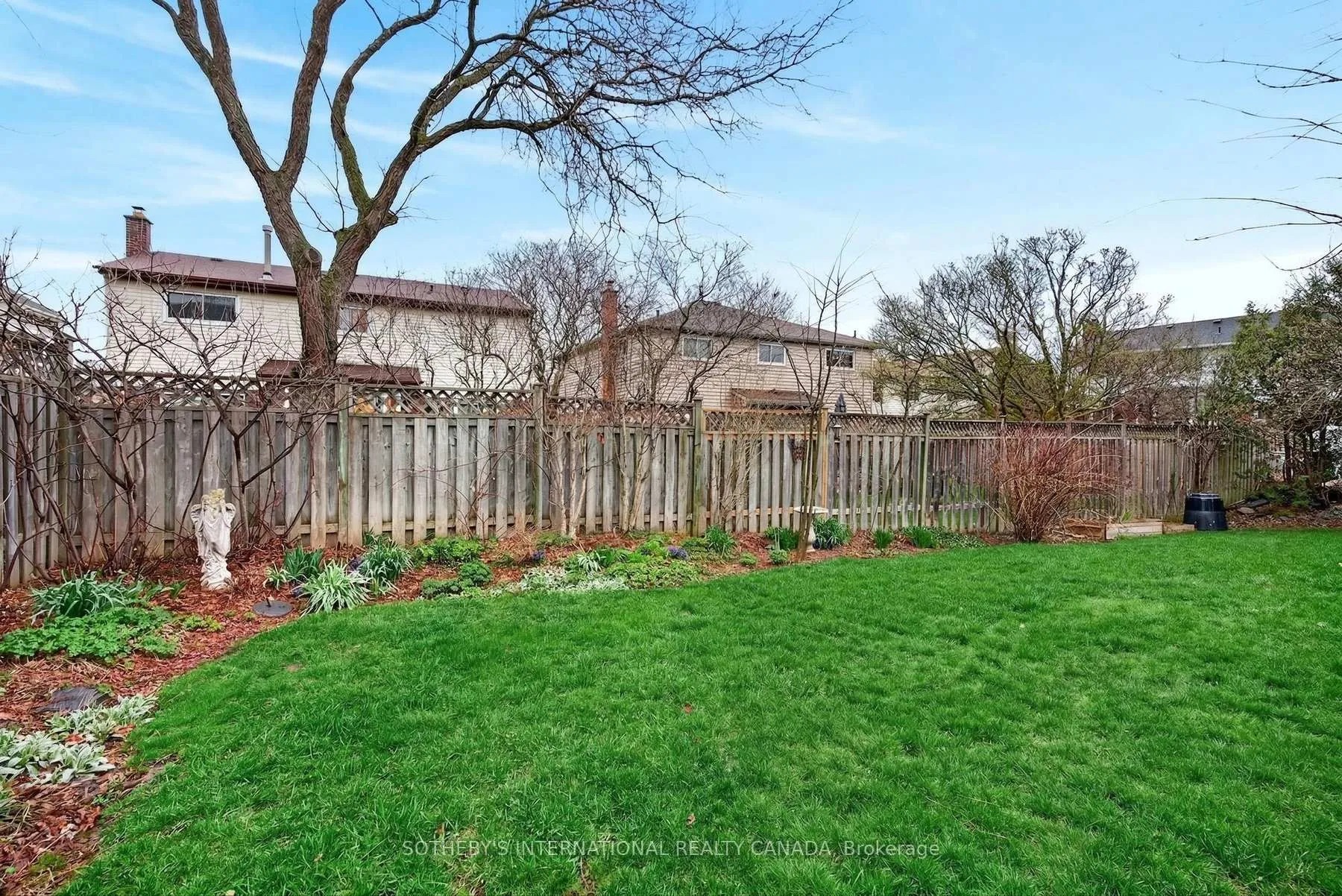 Photo 27 of 2163 Winding Way, Burlington, Headon — HOMEH