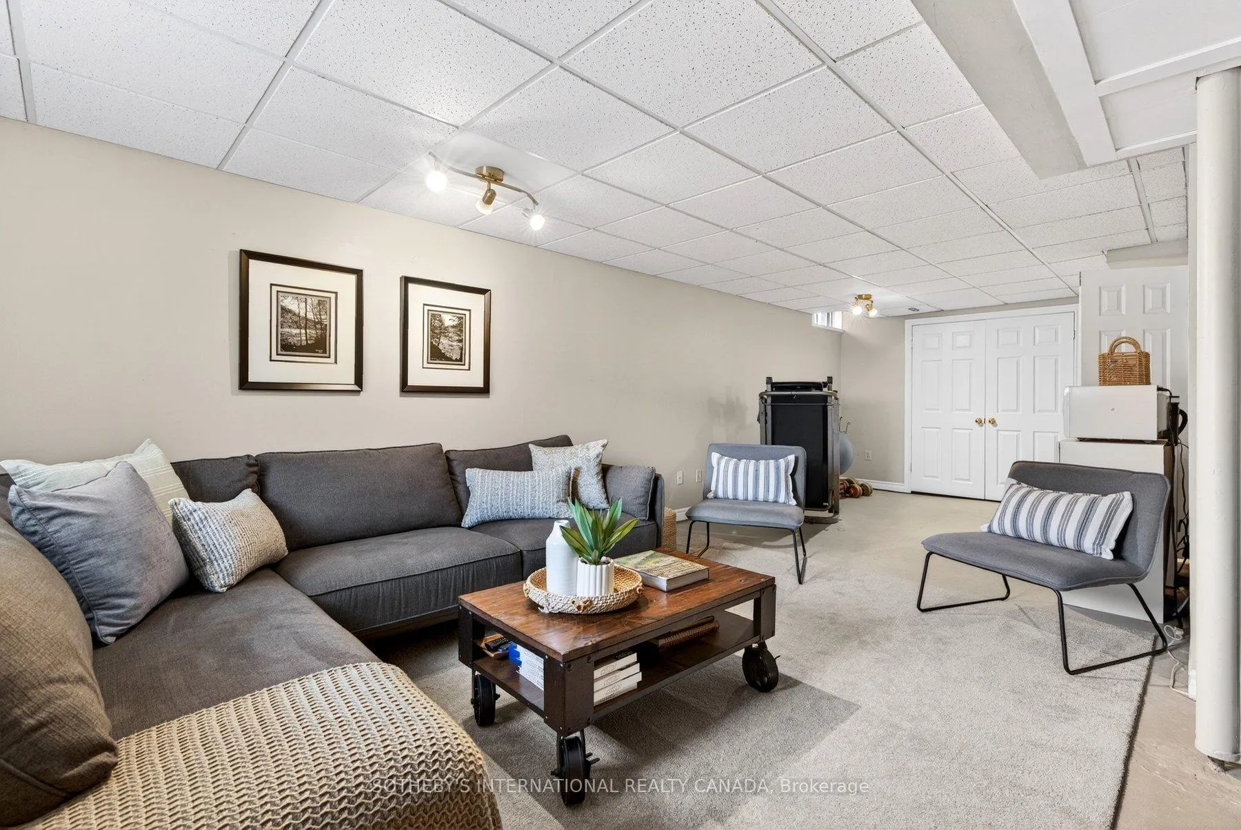 Photo 39 of 2163 Winding Way, Burlington, Headon — HOMEH