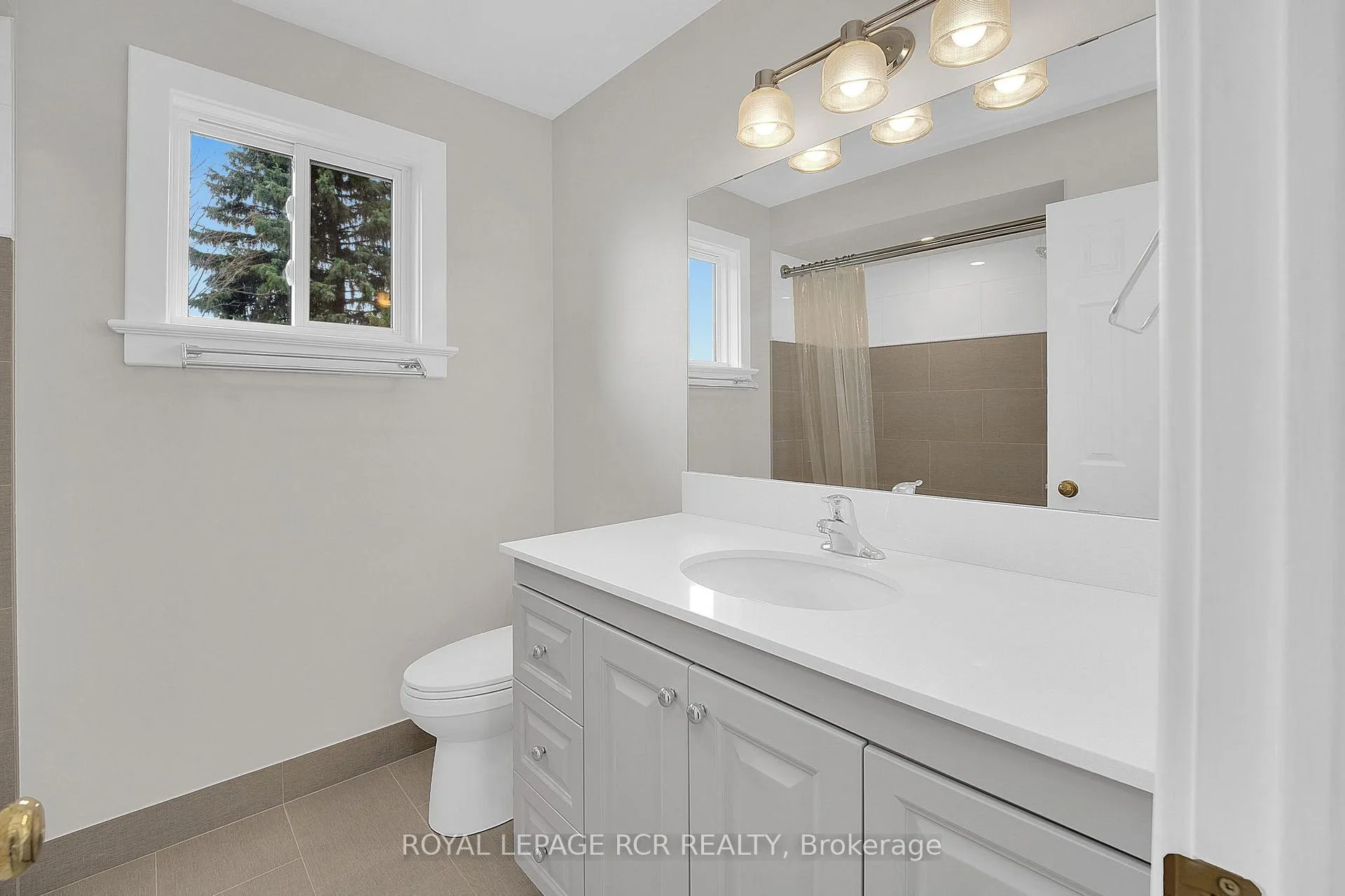 Photo 25 of 69 St Michaels Crescent, Caledon, Bolton North — HOMEH