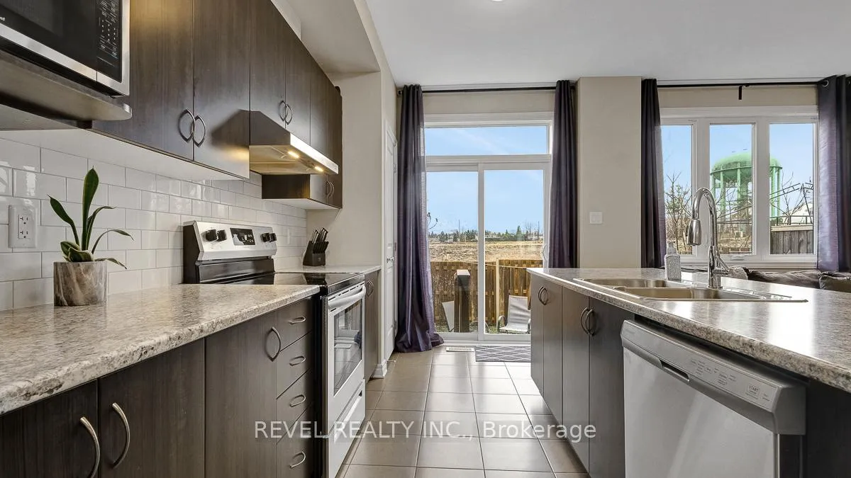 Photo 12 of 265 Kimpton Drive, Ottawa, Stittsville (North) — HOMEH