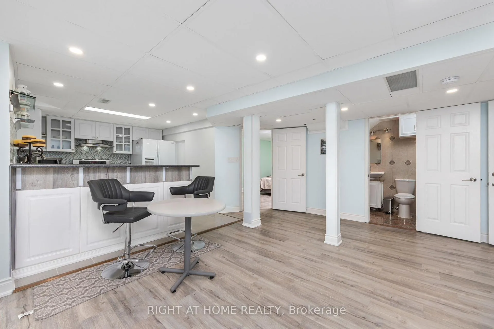 Photo 5 of Unit Basement, 14 Sterritt Drive, Brampton, Fletcher's West — HOMEH