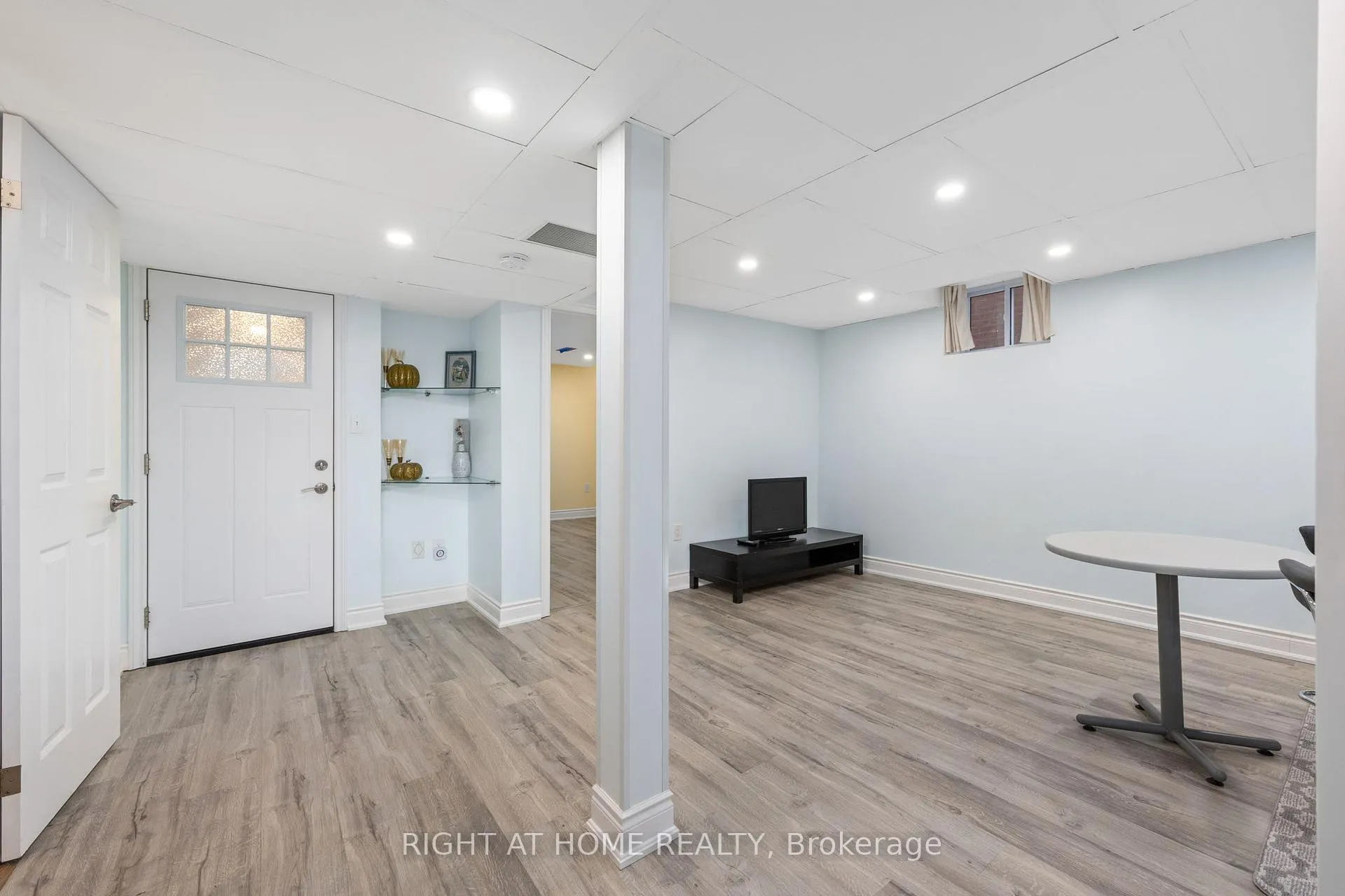 Photo 7 of Unit Basement, 14 Sterritt Drive, Brampton, Fletcher's West — HOMEH