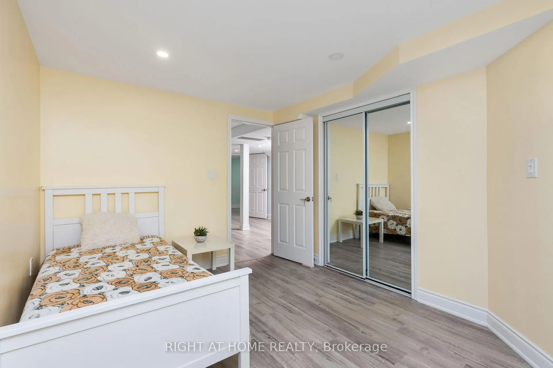 Photo 14 of Unit Basement, 14 Sterritt Drive, Brampton, Fletcher's West — HOMEH