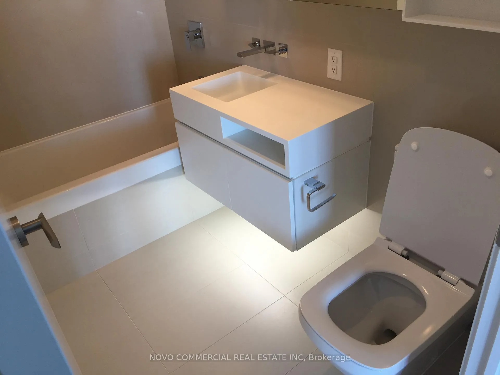 Photo 11 of Unit 5001, 45 Charles Street E, Toronto, Church-Yonge Corridor — HOMEH
