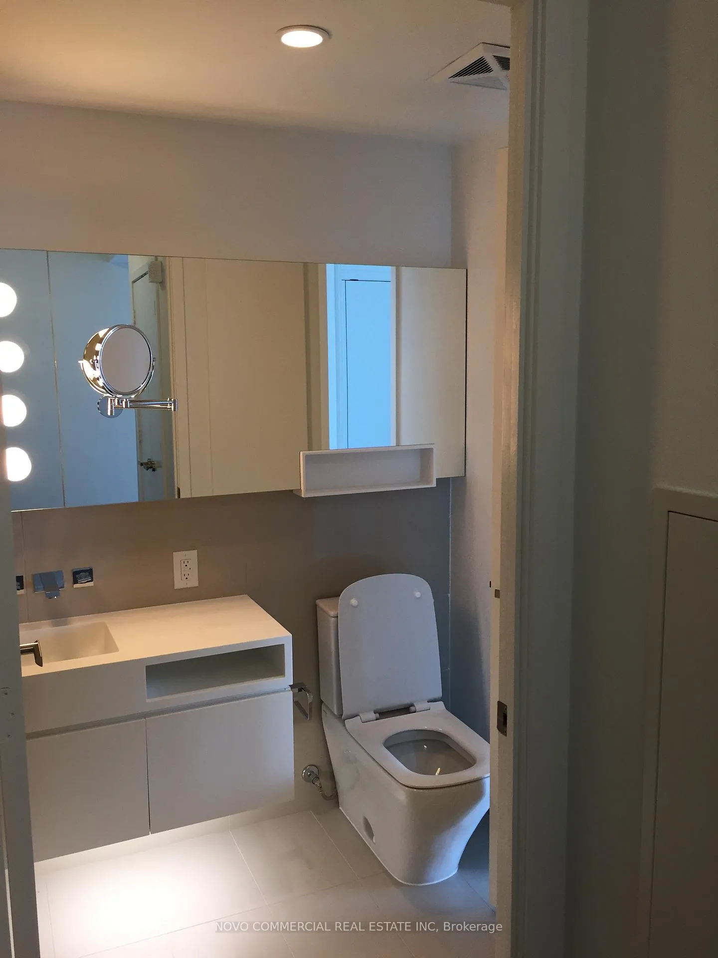 Photo 12 of Unit 5001, 45 Charles Street E, Toronto, Church-Yonge Corridor — HOMEH