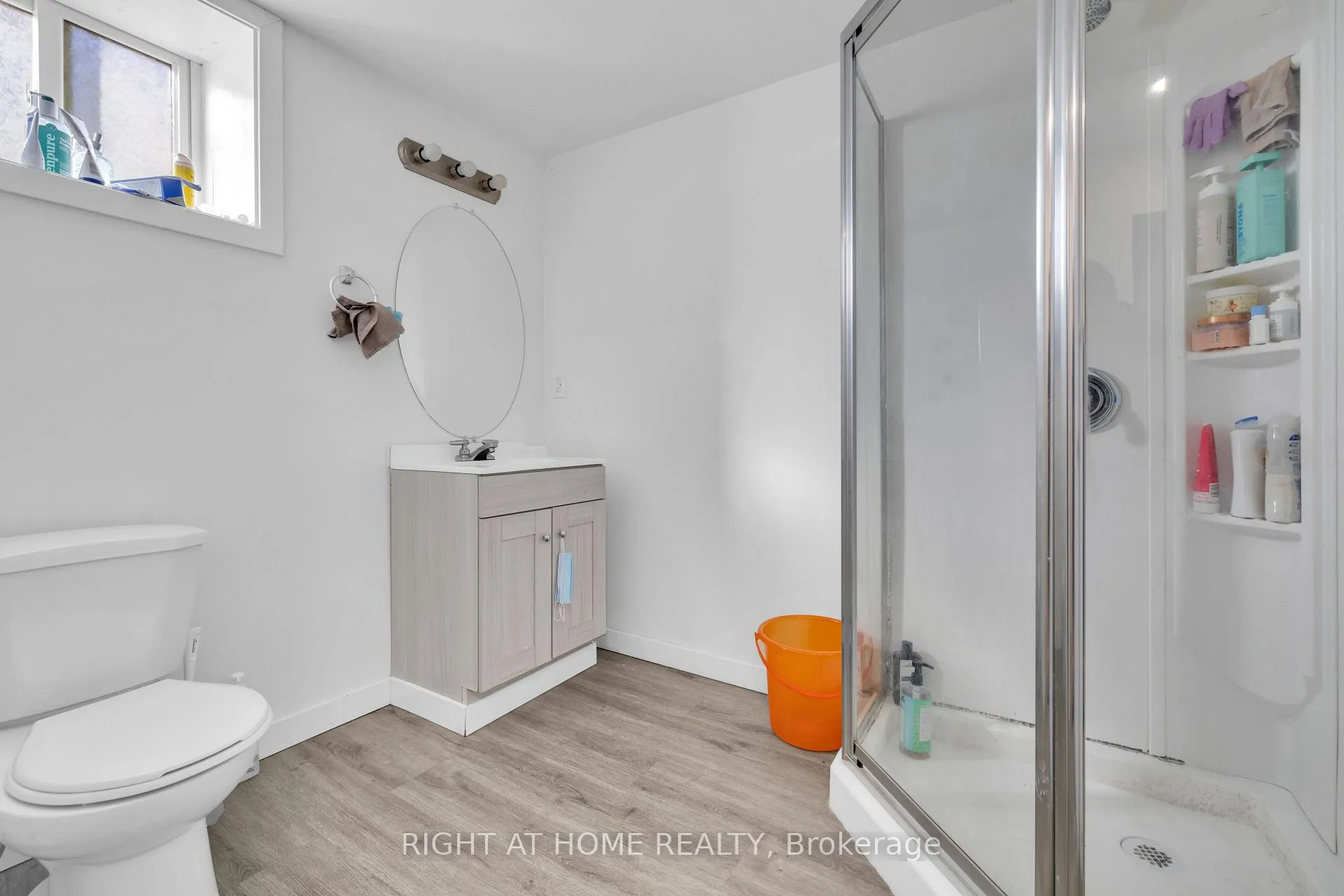 Photo 11 of 539 Campbell Avenue, Windsor — HOMEH
