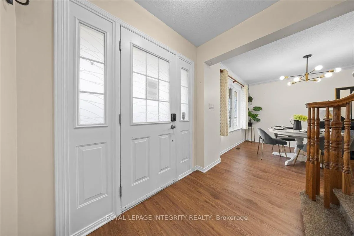 Photo 4 of 236 Wabiskaw Private, Ottawa, Barrhaven - Stonebridge — HOMEH