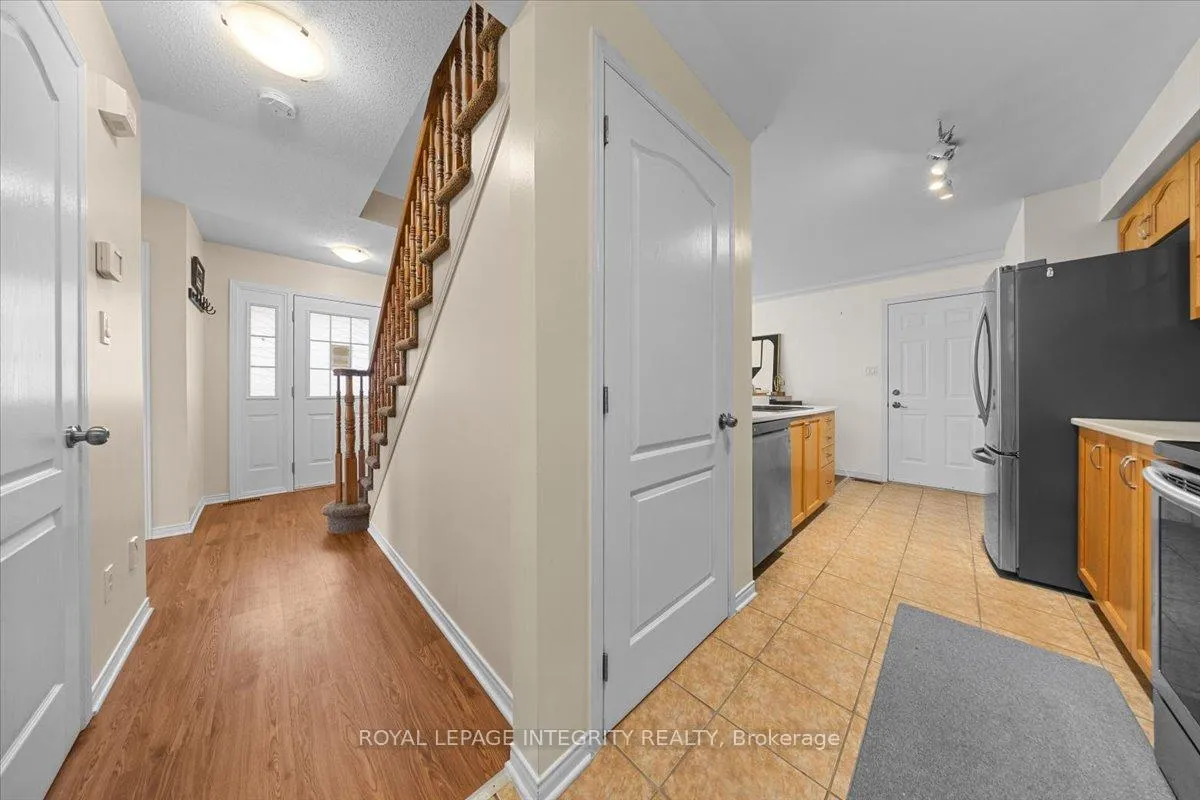 Photo 12 of 236 Wabiskaw Private, Ottawa, Barrhaven - Stonebridge — HOMEH