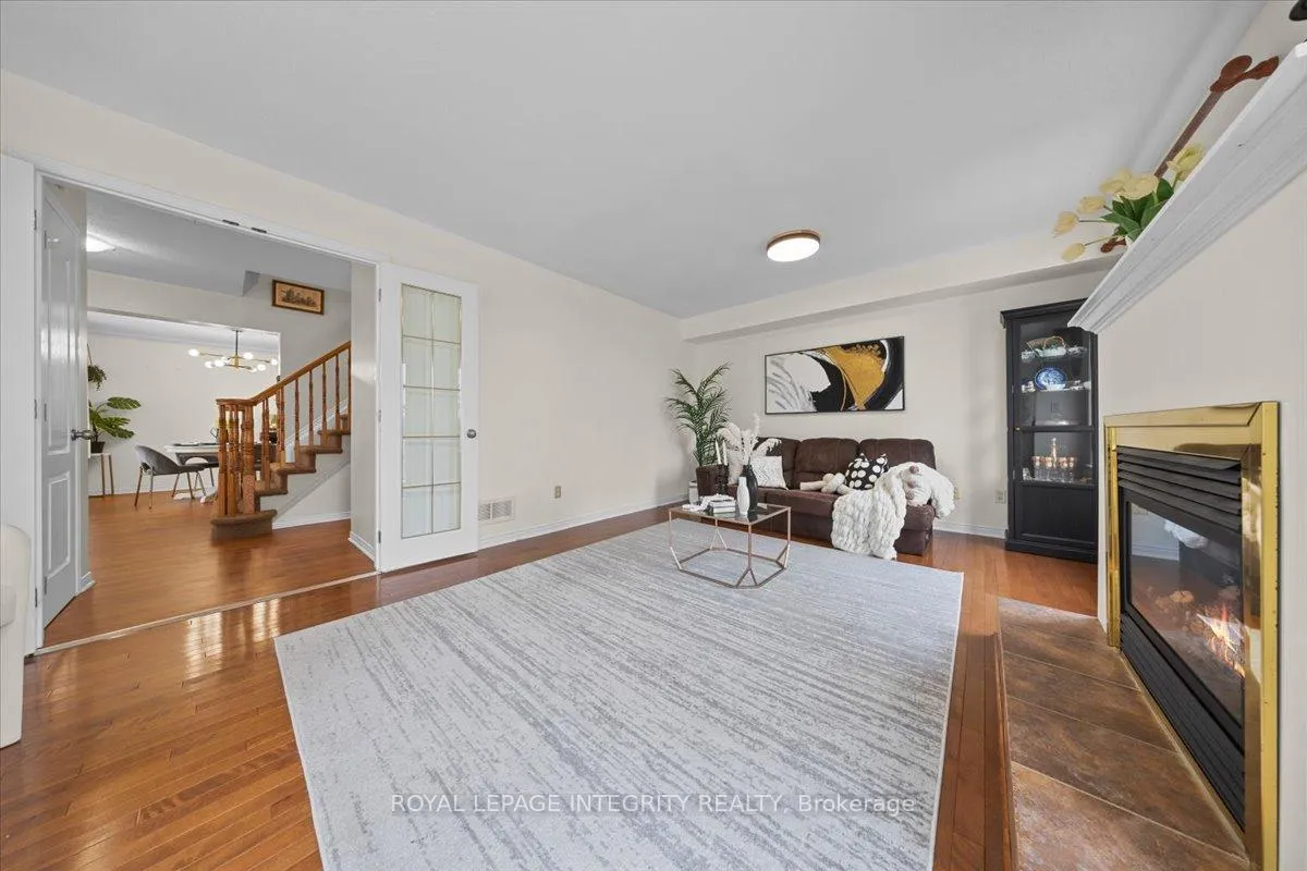 Photo 15 of 236 Wabiskaw Private, Ottawa, Barrhaven - Stonebridge — HOMEH