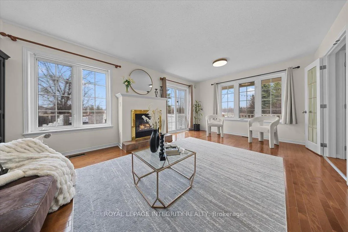 Photo 16 of 236 Wabiskaw Private, Ottawa, Barrhaven - Stonebridge — HOMEH