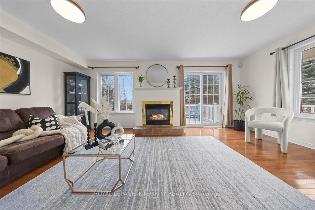 Photo 17 of 236 Wabiskaw Private, Ottawa, Barrhaven - Stonebridge — HOMEH
