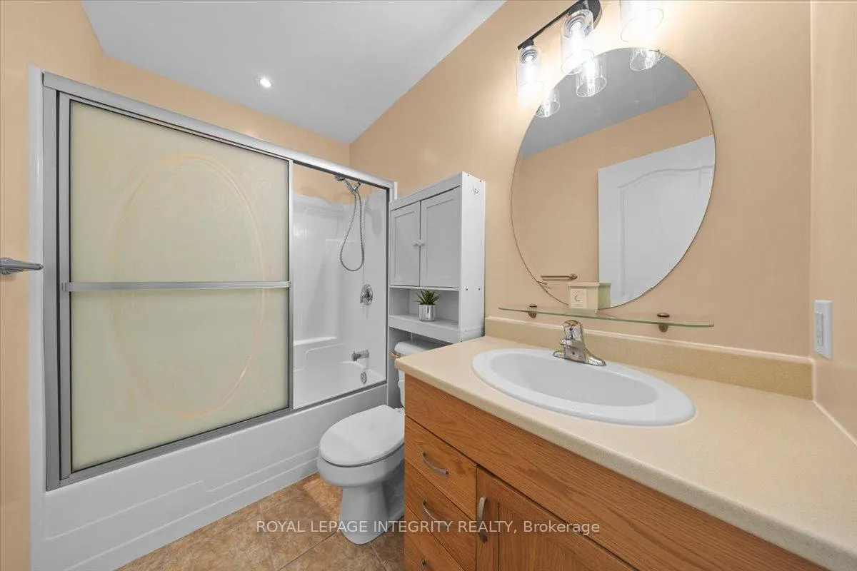 Photo 29 of 236 Wabiskaw Private, Ottawa, Barrhaven - Stonebridge — HOMEH