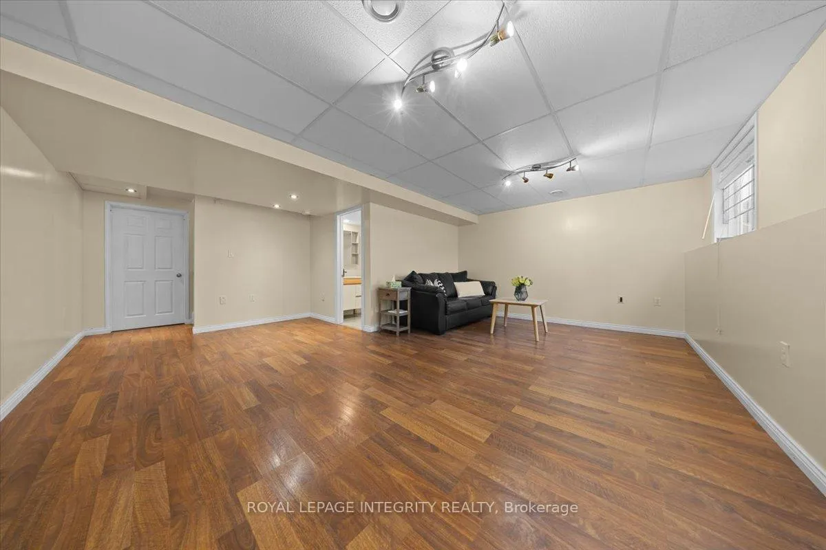 Photo 33 of 236 Wabiskaw Private, Ottawa, Barrhaven - Stonebridge — HOMEH