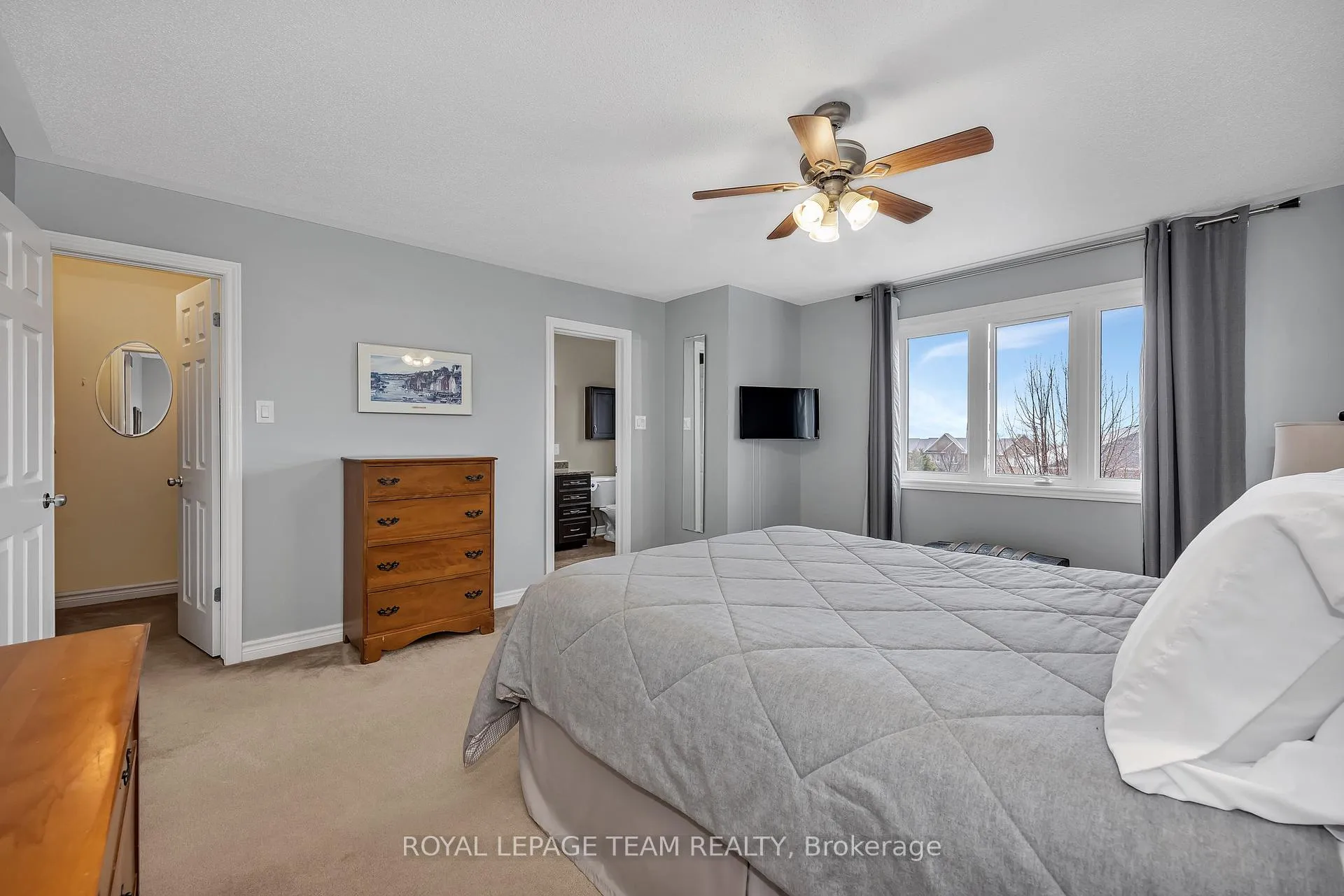 Photo 12 of 217 Hunterbrook Street, Ottawa, Kanata - Morgan's Grant/South March — HOMEH