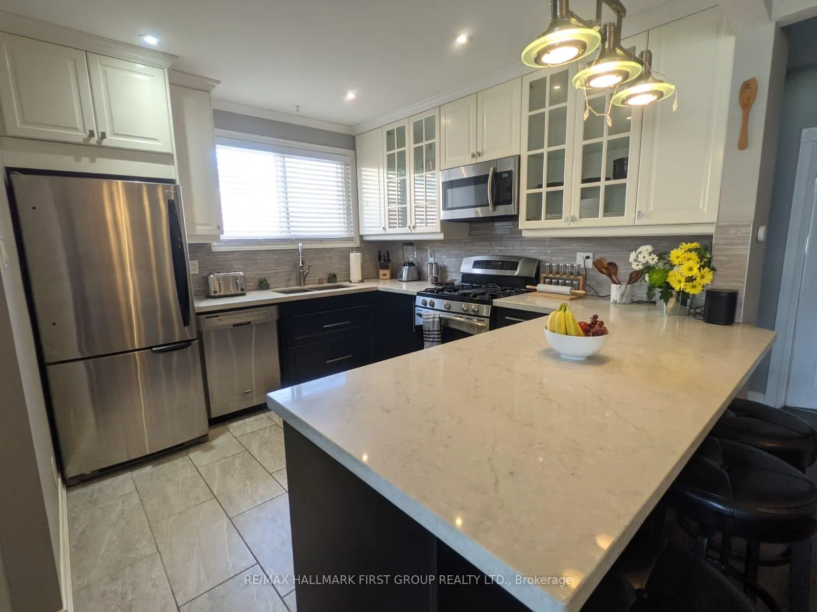 Photo 1 of 15 Thorncroft Crescent, Ajax, South East — HOMEH