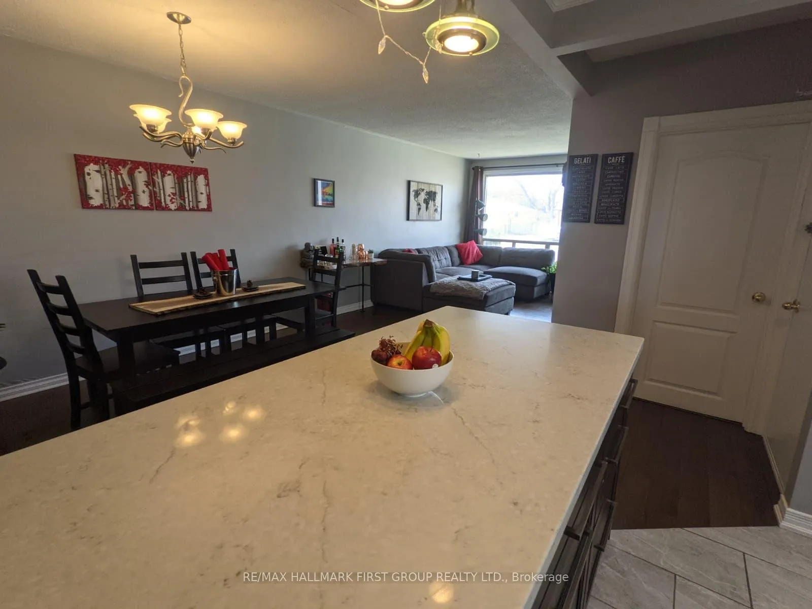 Photo 3 of 15 Thorncroft Crescent, Ajax, South East — HOMEH