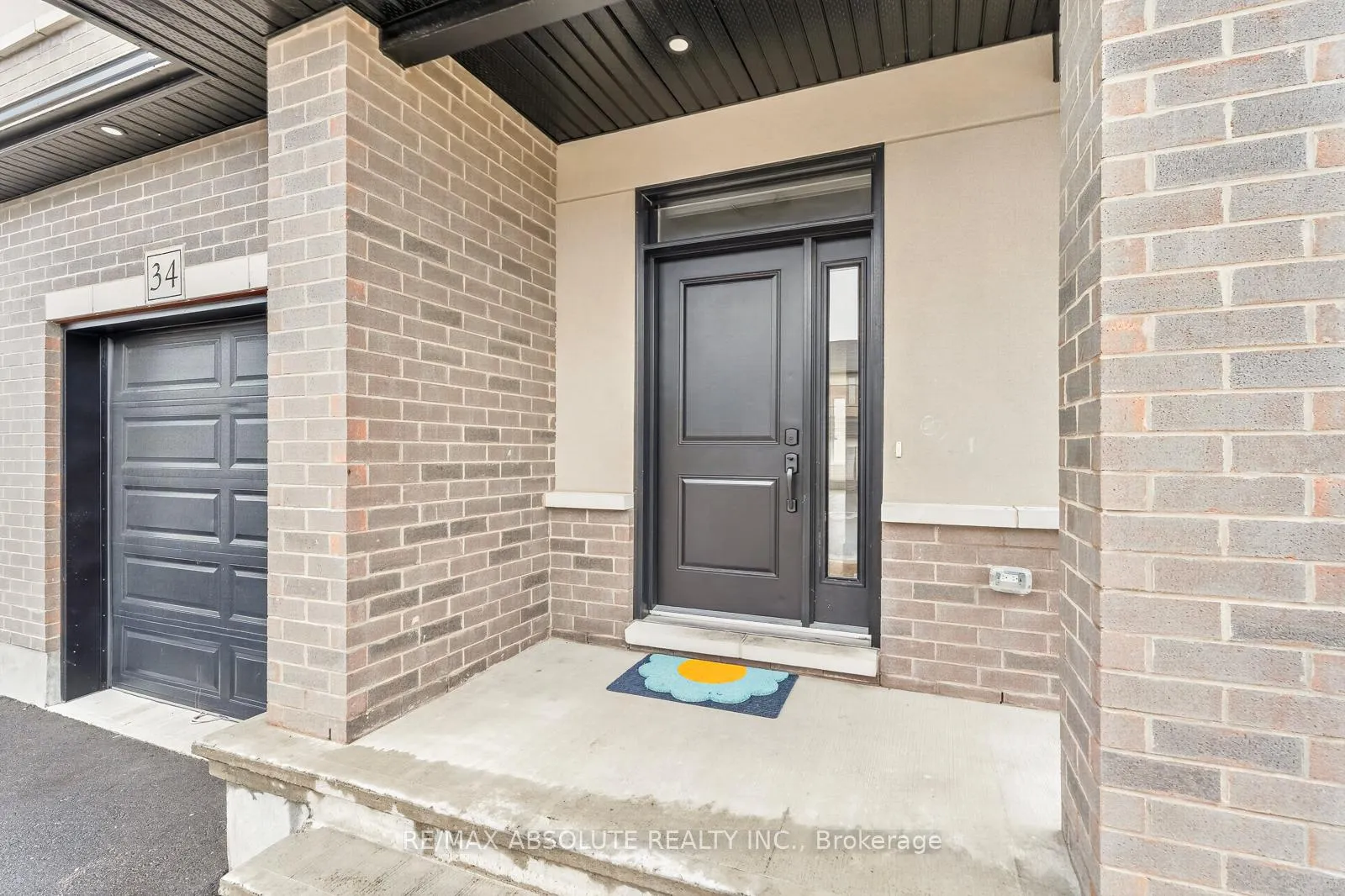 Photo 3 of 34 Taber Street, Carleton Place — HOMEH