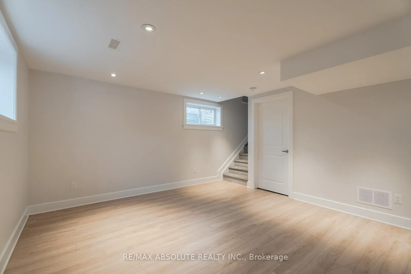 Photo 25 of 34 Taber Street, Carleton Place — HOMEH