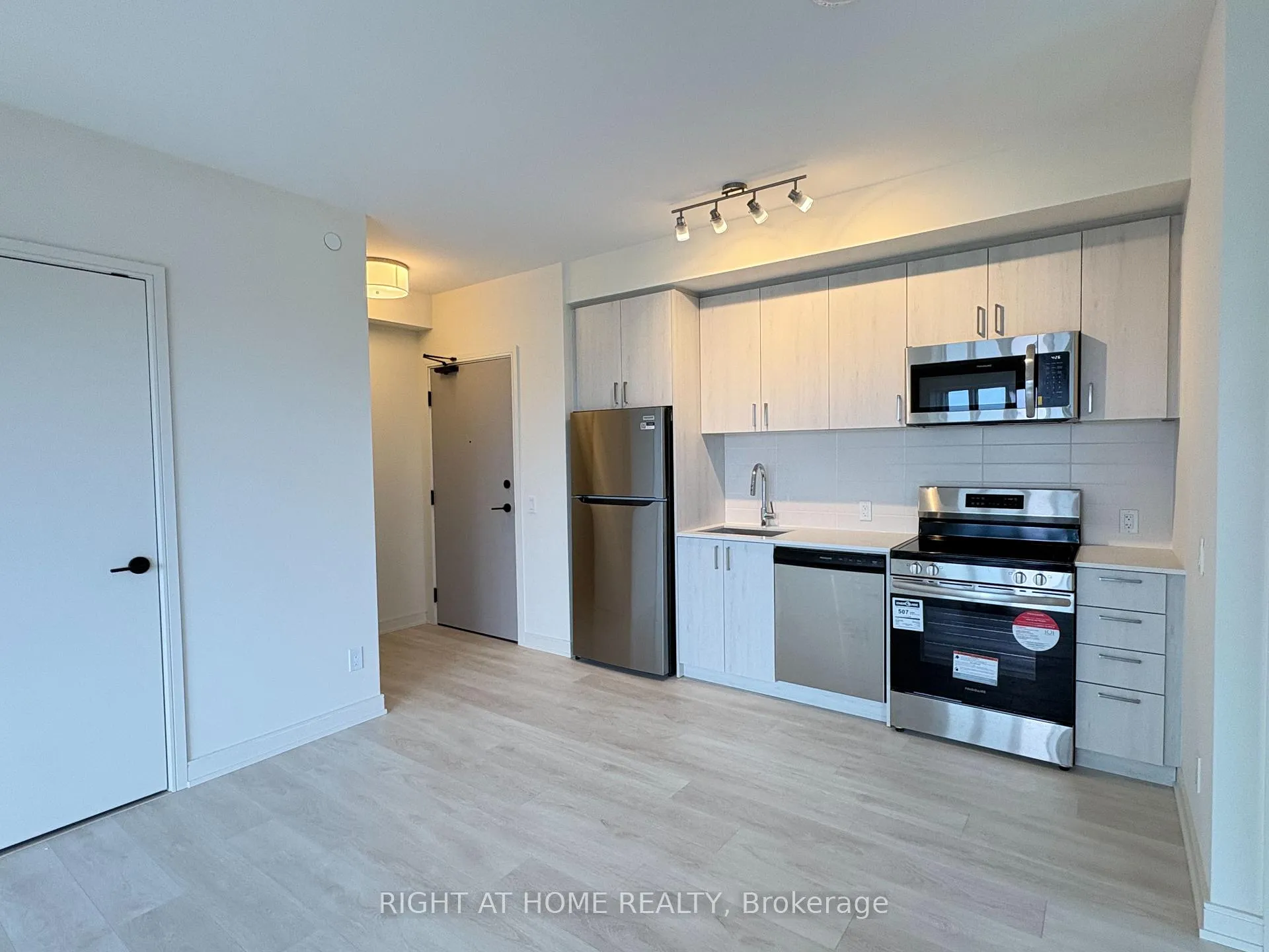 Photo 3 of Unit 2307, 8020 Derry Road, Milton, Coates — HOMEH
