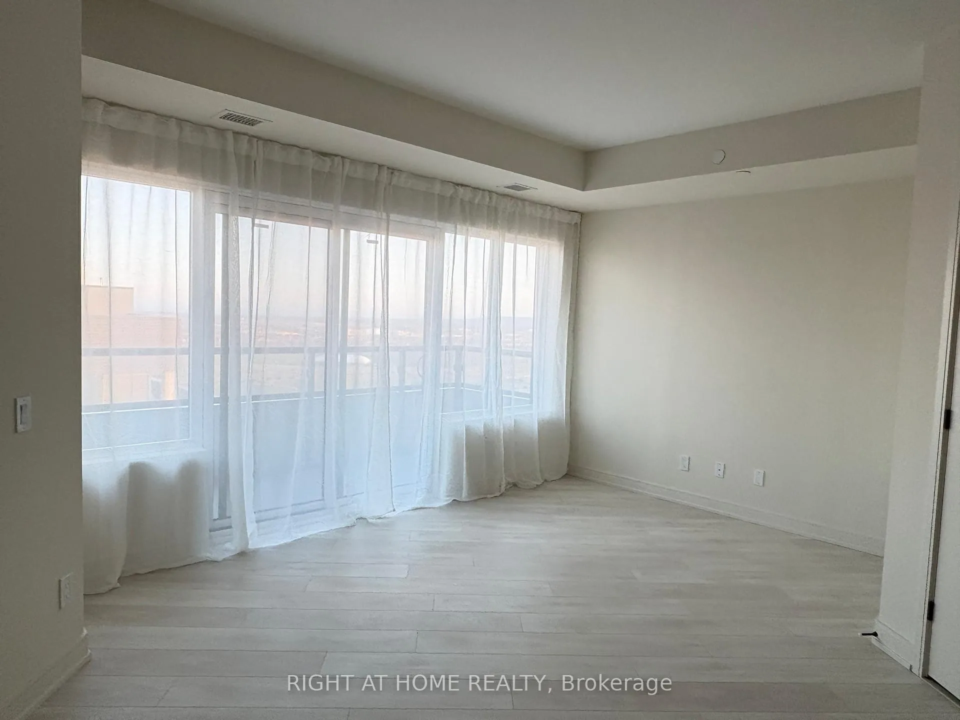 Photo 5 of Unit 2307, 8020 Derry Road, Milton, Coates — HOMEH