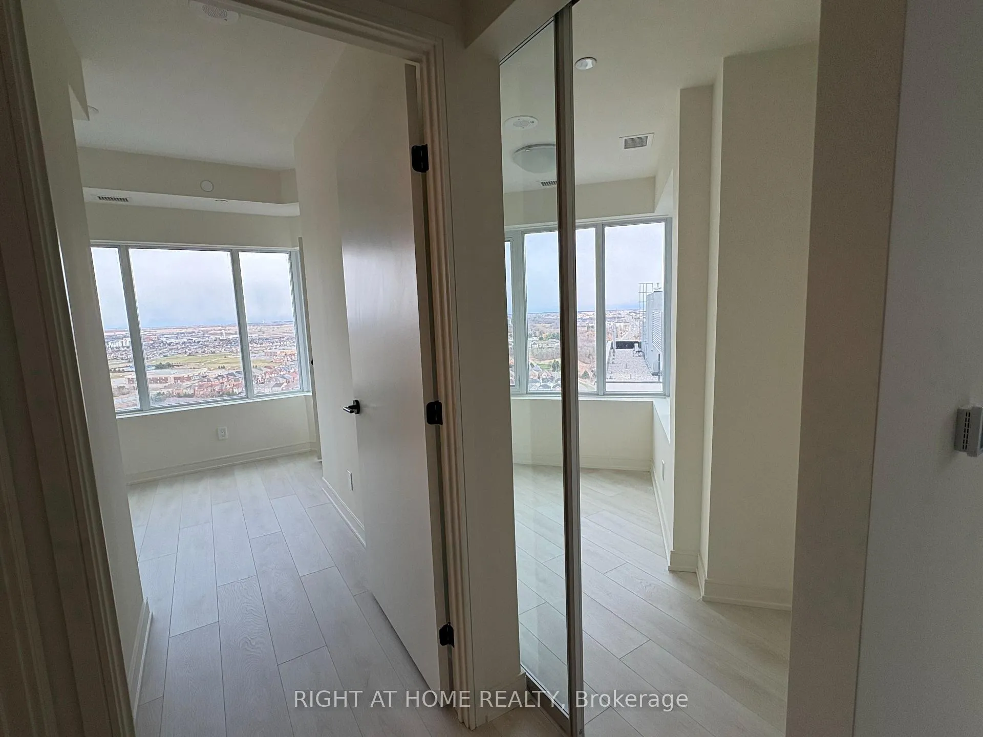 Photo 6 of Unit 2307, 8020 Derry Road, Milton, Coates — HOMEH