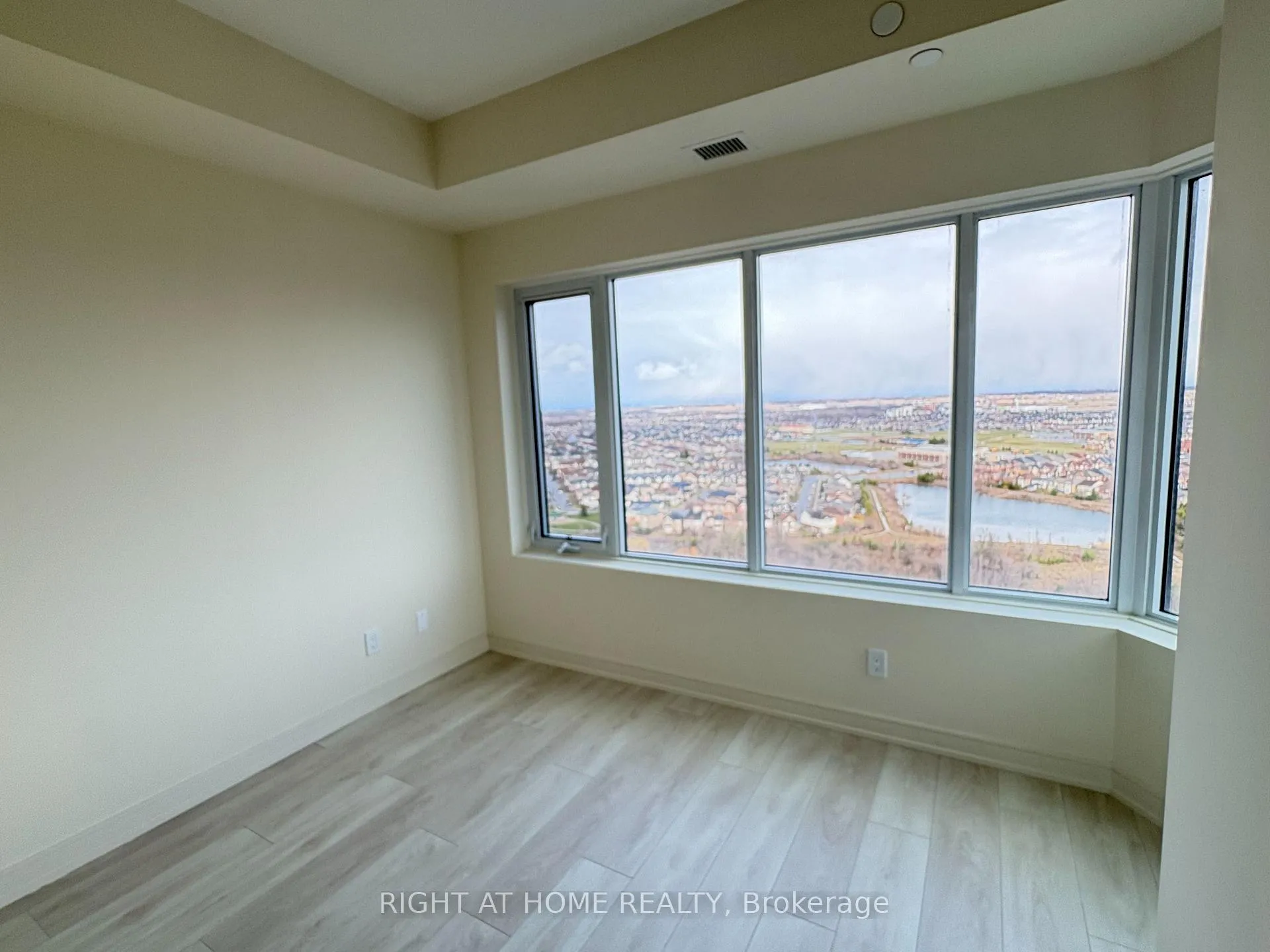 Photo 7 of Unit 2307, 8020 Derry Road, Milton, Coates — HOMEH
