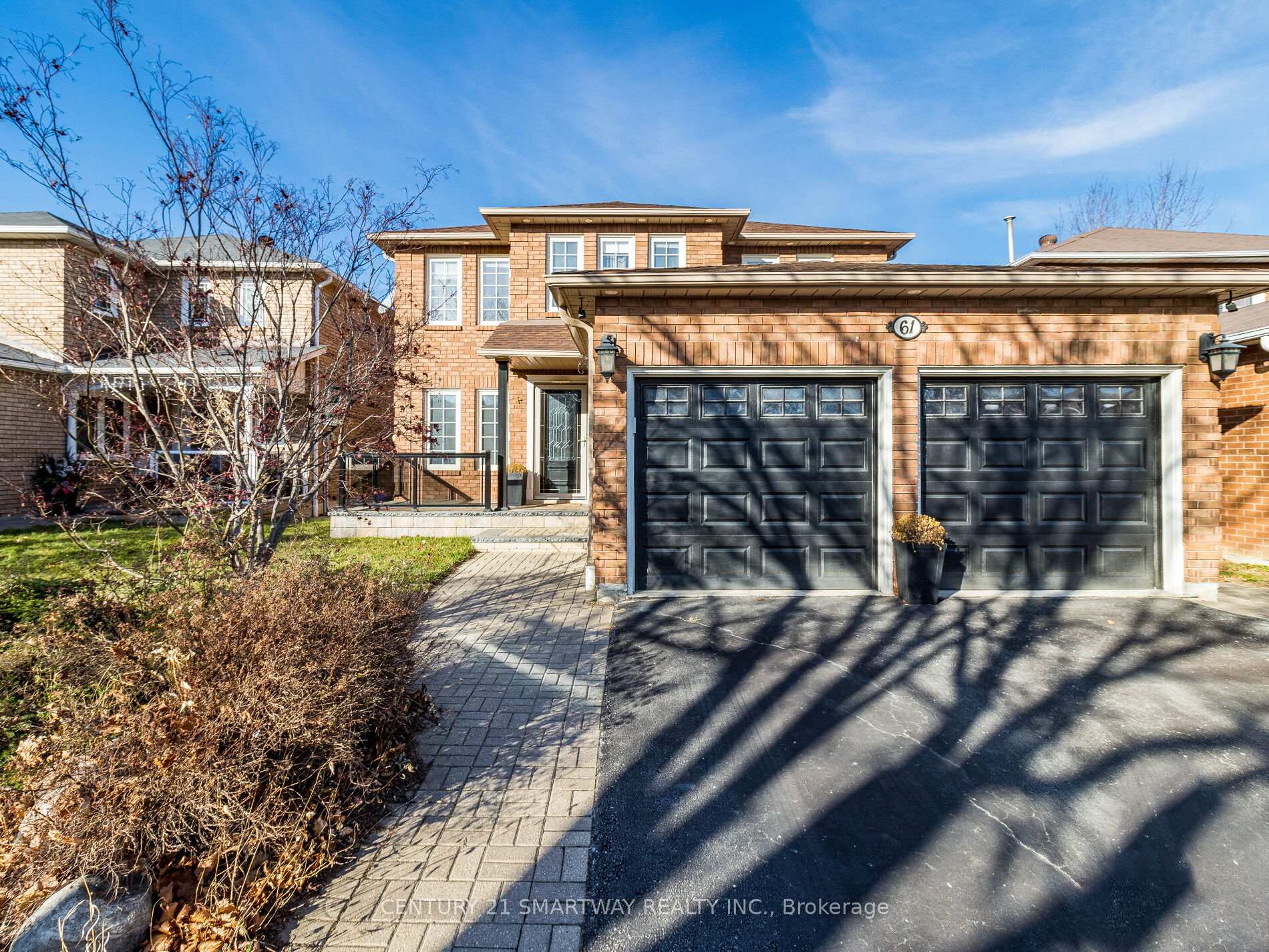 Photo 2 of 61 Keeble Crescent, Ajax, Central — HOMEH