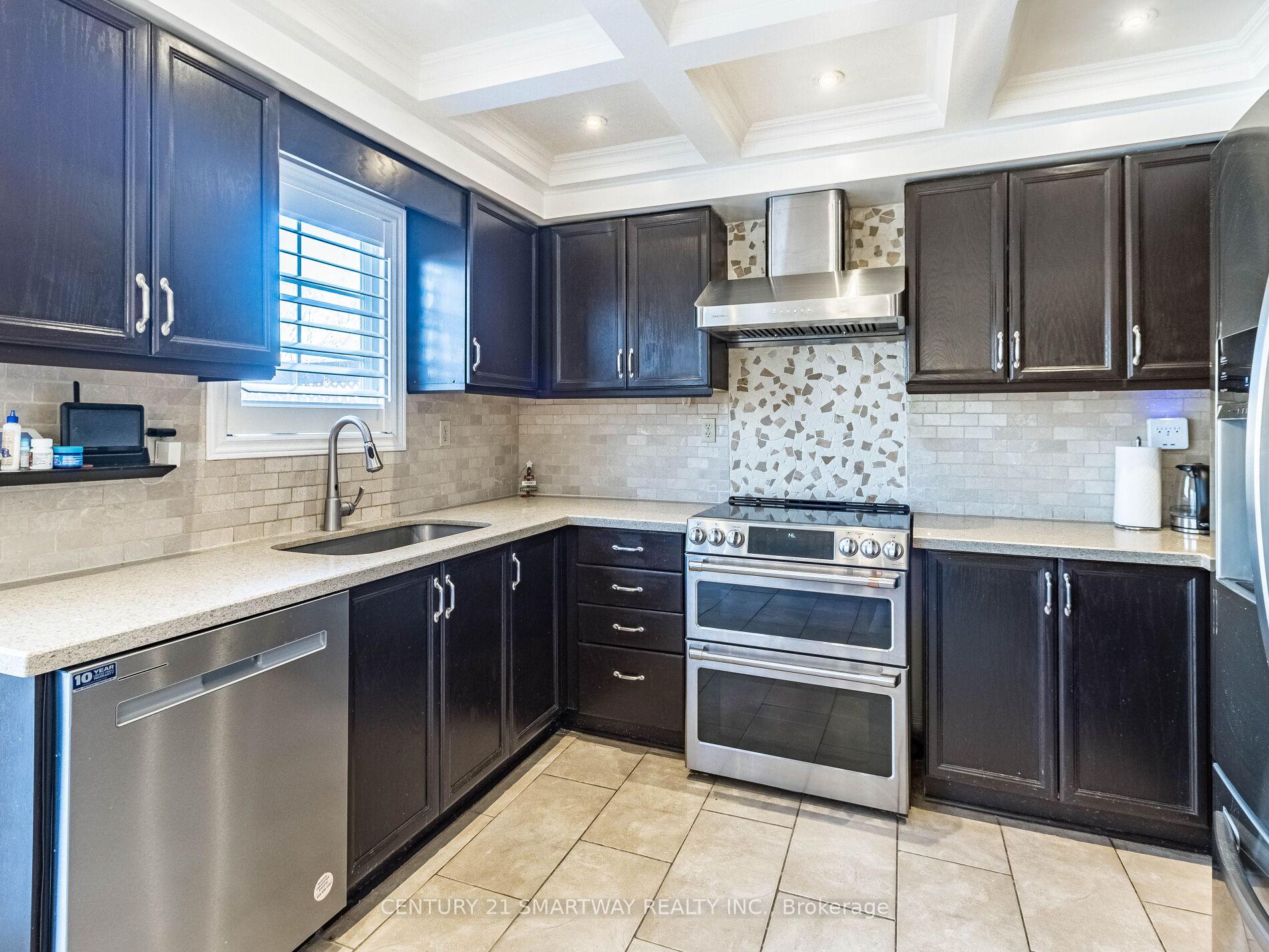 Photo 13 of 61 Keeble Crescent, Ajax, Central — HOMEH