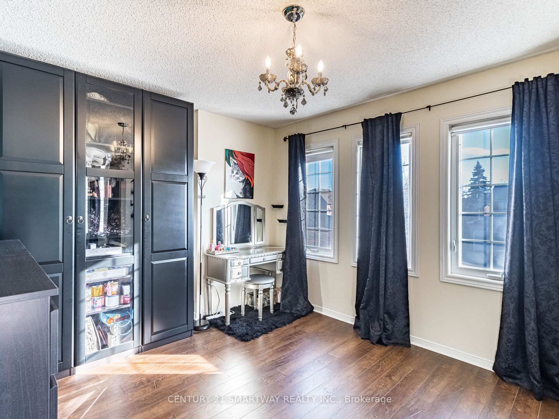 Photo 19 of 61 Keeble Crescent, Ajax, Central — HOMEH