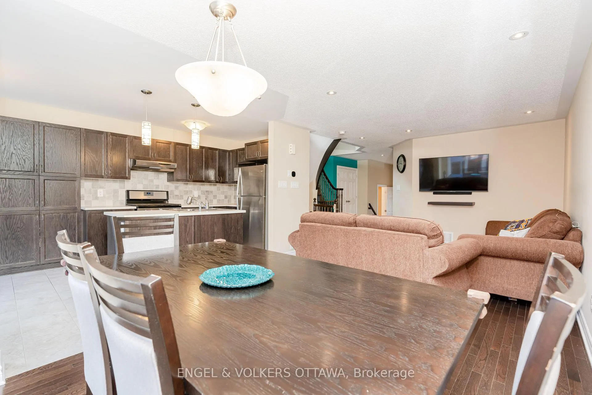 Photo 5 of 509 Petrichor Crescent, Ottawa, Avalon West — HOMEH