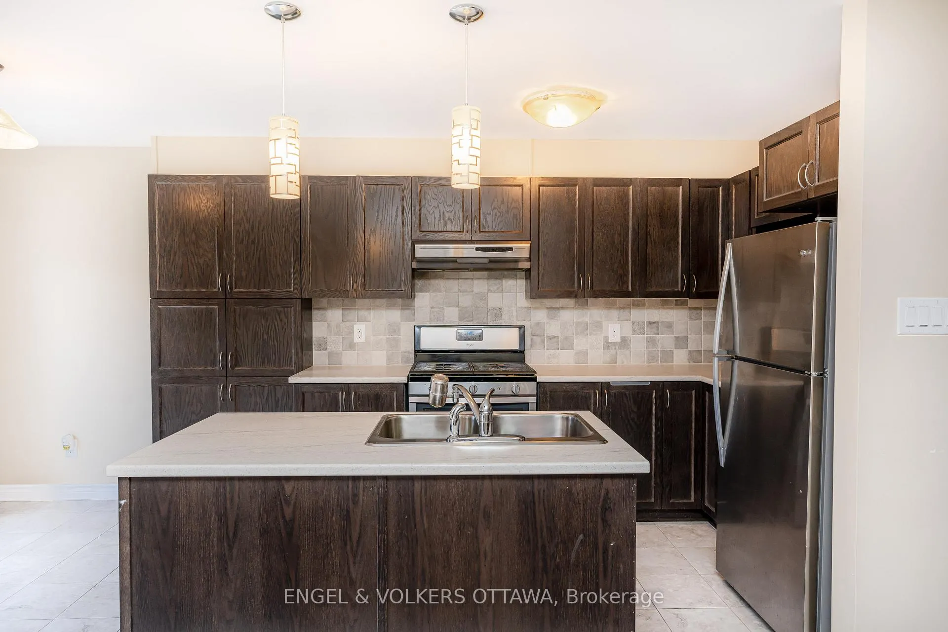 Photo 10 of 509 Petrichor Crescent, Ottawa, Avalon West — HOMEH