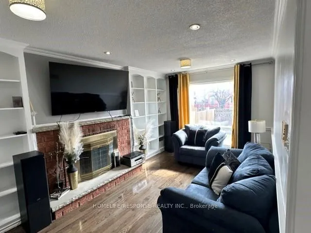 Photo 11 of 16 Cochrane Avenue, Brampton, Heart Lake East — HOMEH