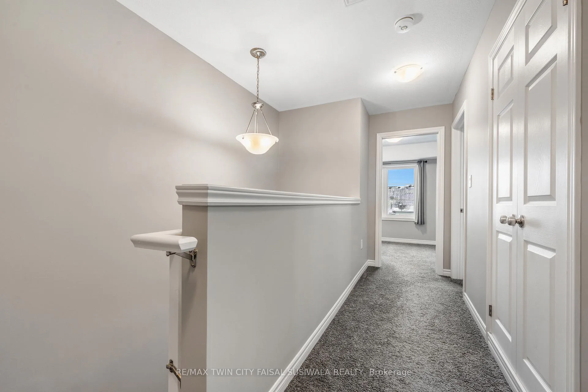 Photo 12 of 52 Wheat Lane, Kitchener — HOMEH